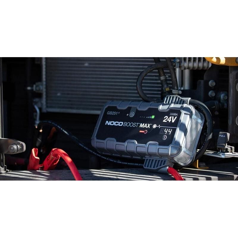 Noco Genius GB251 24V 3000 Amper Lityum Akü Takviye + Powerbank + Led Lamba